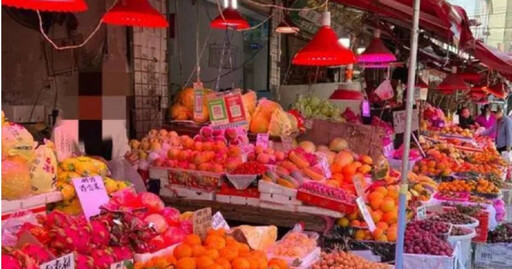 農產品必須「素顏」陸市場禁用生鮮燈 攤商：怕被誤會不新鮮