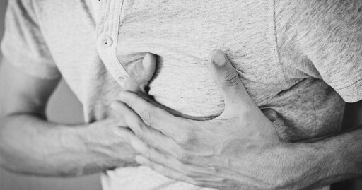 心肌梗塞徵狀有哪些？ 醫列「8大前兆」 ：有異常疼痛要警惕