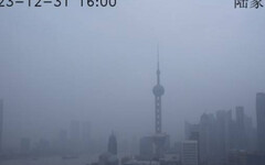 空氣汙染嚴重 大陸多地跨年煙火臨時喊卡…上海迪士尼觀望中