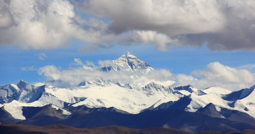 尼泊爾祭出新規定！ 聖母峰登山客須帶回「排泄物」