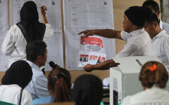 印尼大選約2.5億人投票！71名選務人員「過勞死」 衛生部長：先做健康檢查