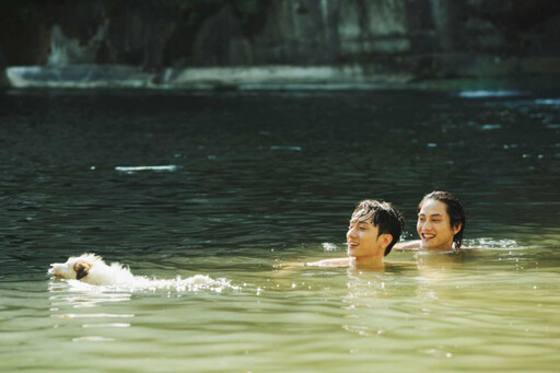 范少勳變身「老司機」當劉俊謙伴遊 雙帥瀑布裸身戲水當水男孩