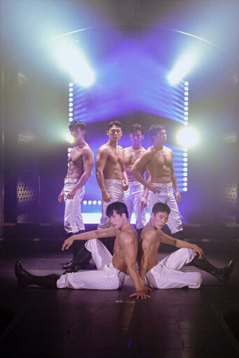 韓國18禁猛男秀五月再登台 「肌」情不斷滿足女性內心幻想