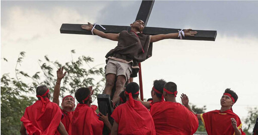 耶穌受難日他被釘上十字架35年 63歲木匠因這件事主動請纓