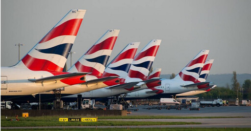 倫敦希斯洛機場驚傳2飛機相撞 機身受損！目擊民眾嚇壞