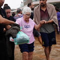 暴風雨來襲！巴西南部城鎮遭洪水淹沒 已釀57死373失蹤