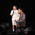 杜德偉攜7歲兒上台 跨時空完成三代合唱