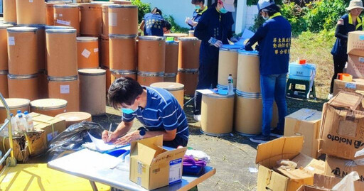 屏東7旬老翁再度非法販動物用藥遭起訴 6公噸原料遭查獲
