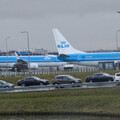 荷蘭機場航空公司員工捲入客機引擎亡 目擊者稱見他「故意爬入發動機」