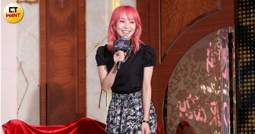 LiSA預告演唱《鬼滅之刃》主題曲 獲贈「秒殺歌姬」扁額嗨喊帶回日本
