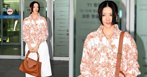 仁川機場捕獲『氧氣美女』李英愛本人！公主切髮型搭今年最流行的熱帶花卉珊瑚橘休閒風外套，看起來太逆齡！