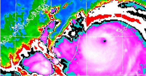 中颱凱米侵台「移速變慢」 氣象署示警「今晚到明晨」影響最劇烈