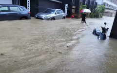 知名YTR「家中淹水」慘損失百萬 在地人示警「這地區」很容易淹