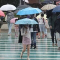 對流雲系旺盛！南部7縣市發大雨特報 警戒持續到晚間