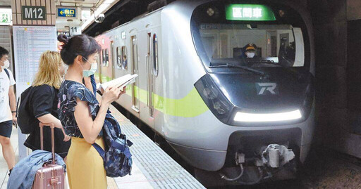 講電話太吵被糾正…女子誤按緊急鈕「害列車停駛」 台鐵回應了