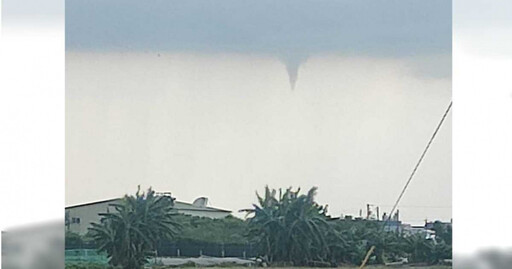 彰化暴雨狂下！水龍捲、雨瀑現身 花壇三春國小圍牆遭沖垮