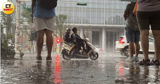 大雨炸全台！鄭明典曝「有梅雨的味道」 氣象署揭原因：共伴效應