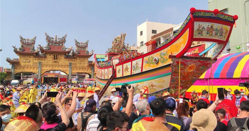 3年1次東港迎王祭…信眾砸百萬「1800斤烏魚子」打造雙祥龍 命理師示警：2類人禁參加