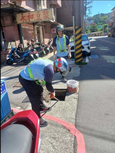 為了罷免？網稱「基隆沒清水溝」害淹水 清潔隊貼照打臉