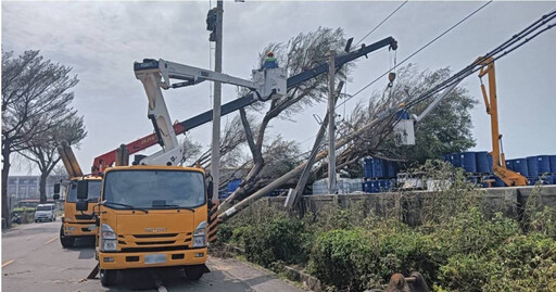 山陀兒襲台釀災！高雄逾21萬戶「今全數復電」 災民樂翻喊：有電了