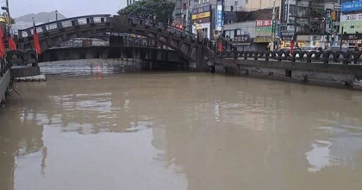 豪雨炸北部！擎天崗累積675毫米 基隆河成整片黃水