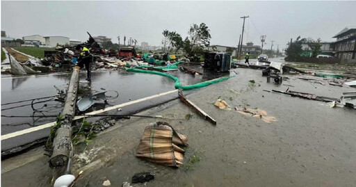 康芮襲台釀災！花蓮卓溪部落遭「滾滾泥水猛灌」道路淹成急流