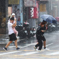 康芮颱風跑超快「全台風雨搖滾區」 新北捷運宣布：3設施全線停駛