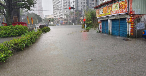 暴雨狂炸…宜蘭亮淹水警報「馬路變成河」 民眾傻眼：10年沒見過