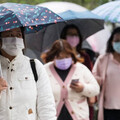 3縣市大雨特報！雨彈恐連炸3天 週六大陸冷氣團南下