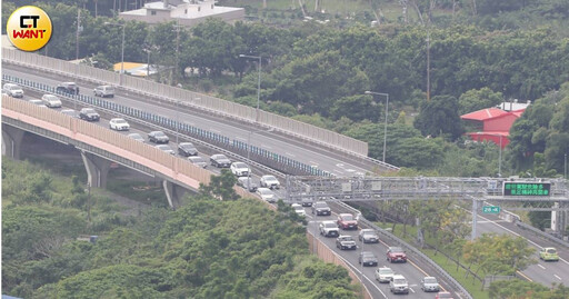 台北開回高雄花11小時！他批「台灣交通爛」 網笑：活該