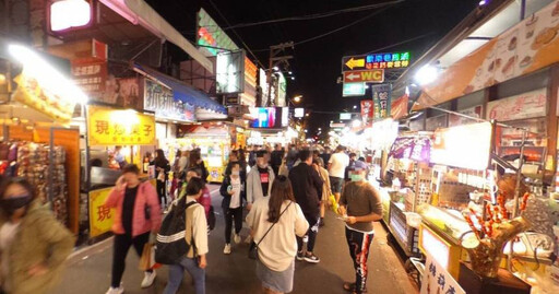 買100元鹽酥菇疑「花錢吃麵粉」老闆還狠嗆：吃不起別來亂 逢甲夜市回應了