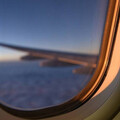 搭飛機竟在廁所「偷偷做1事」被空姐撞見！回程機票遭取消 最高恐噴15萬