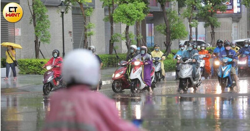 北部明午後變天!入夜雷雨炸全台 週末再迎鋒面「影響範圍更廣」