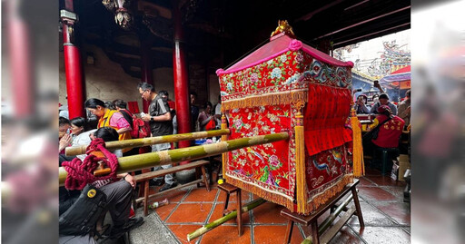 白沙屯媽祖的超跑為何是粉紅色?進香路程都靠「這招」決定