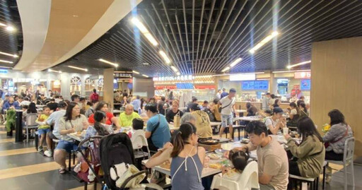 她美食街用完餐暫離「碗裡被加不明液體」 網驚呼:才不敢中途離席