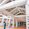 台大婦科男醫藉內診指侵女病患逼高潮 女醫氣炸：醫學會不管品格嗎？