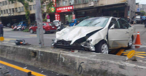 三峽重大車禍震撼!交通部急推3改革 70歲駕駛強制換照