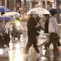鋒面通過雨勢升級！氣象署發布「15縣市豪大雨特報」 大雨持續到晚上