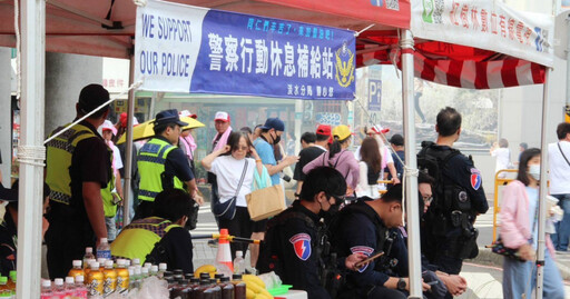 淡水清水祖師遶境圓滿落幕 「行動補給站」助員警抗高溫執勤