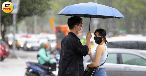 對流雲系發展旺盛 午後12縣市炸雨彈