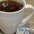 她點單完「要溫水」遭咖啡廳老闆娘羞辱 怒斥：不會去超商買？