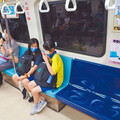 她搭捷運「身旁空位無人坐」 一票男性揭心聲：怕被誤會和公審