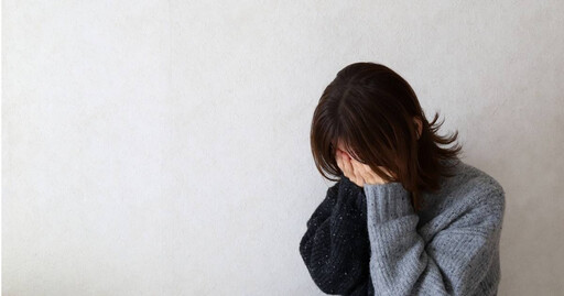 曾自稱單身展開追求!她驚見「男友身邊有孕婦」 詢問後才知早已有妻有兒