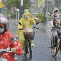 雙颱環伺！西南氣流挾暴雨 9天半總雨量發黑「前20名一次看」