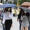 連假首日北東炸雨彈！明雨勢趨緩 早晚轉涼秋意濃「下週剩20度」