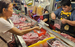豬肉禁運解除首日！新北黃昏市場搶先販售 南北市場湧現買氣