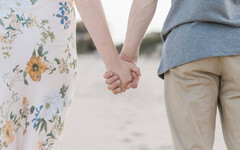 每天互稱寶貝！她問「我叫什麼名字」男友卻答不出 過來人：結婚登記只知姓氏