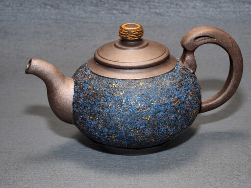 茶人茶事／星夜輝映岩礦壺 葉樺洋精準詮釋台灣茶香