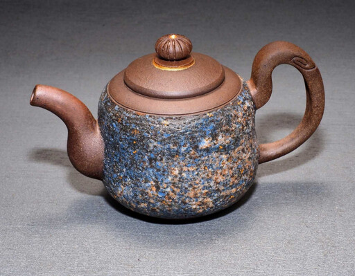 茶人茶事／星夜輝映岩礦壺 葉樺洋精準詮釋台灣茶香