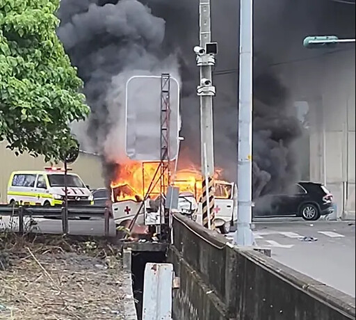 影/員林車禍「救護車陷火海」畫面曝 目擊者：聽到爆炸聲